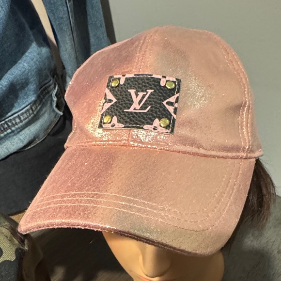 Pink Cap - Picture 2 of 2